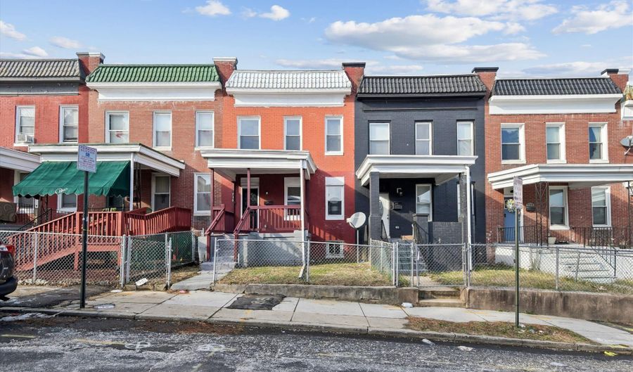 730 N EDGEWOOD St, Baltimore, MD 21229 - 3 Beds, 2 Bath