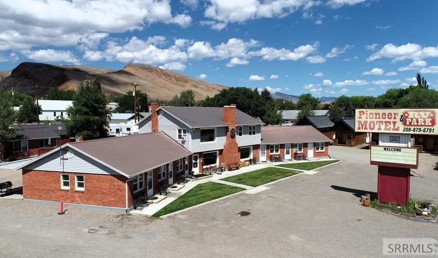 220 S Hwy 93, Challis, ID 83226 - 0 Beds, 0 Bath