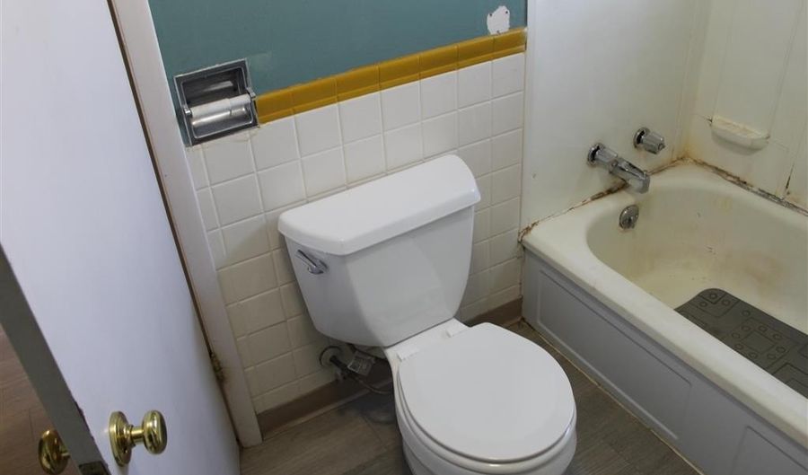 1435 Beck Ave, Cody, WY 82414 - 2 Beds, 1 Bath