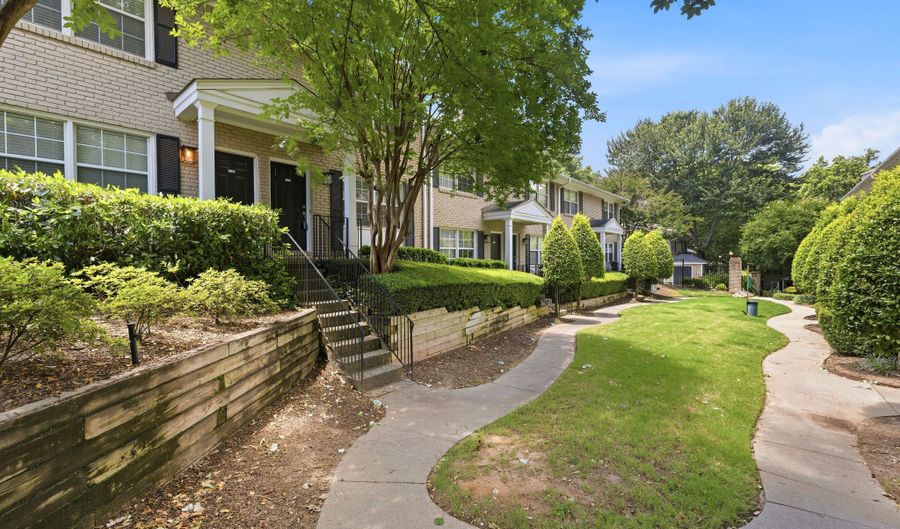 2232 Dunseath Ave NW Apt 105, Atlanta, GA 30318 - 2 Beds, 2 Bath