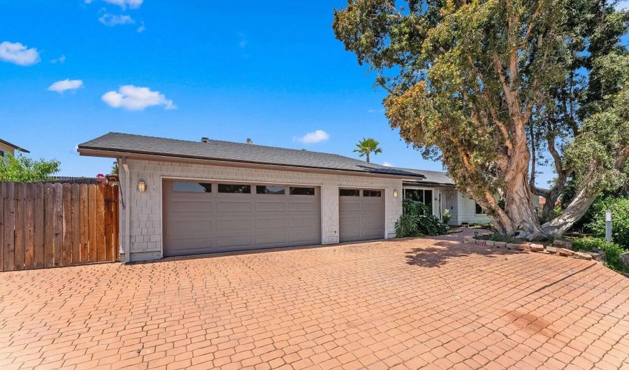 925 Moody Dr, Escondido, CA 92027 - 4 Beds, 3 Bath