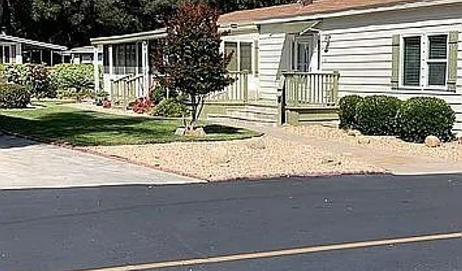 8975 Lawrence Welk 52, Escondido, CA 92026 - 2 Beds, 2 Bath