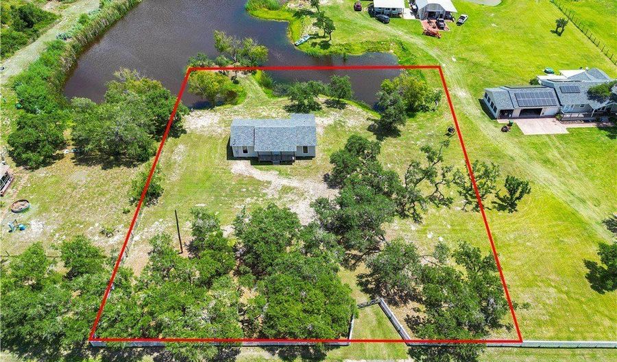 2066 Armstrong Dr, Aransas Pass, TX 78336 - 2 Beds, 2 Bath