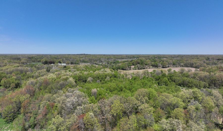 27350 H Dr N, Albion, MI 49224 - 5 Beds, 2 Bath