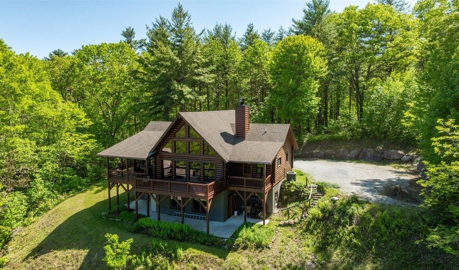 1318 Shortoff Rd, Highlands, NC 28741 - 3 Beds, 3 Bath