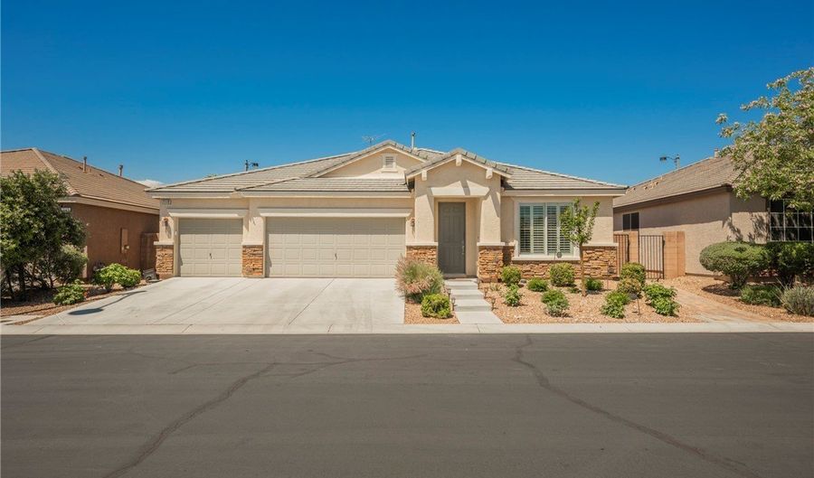 7119 Saddle Back Peak St, Las Vegas, NV 89166 - 4 Beds, 3 Bath