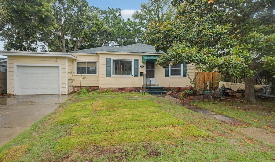 364 Porter Ave, Biloxi, MS 39530 - 3 Beds, 2 Bath