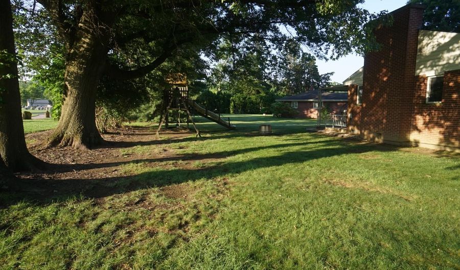 565 Cedar Ln, Batesville, IN 47006 - 3 Beds, 3 Bath