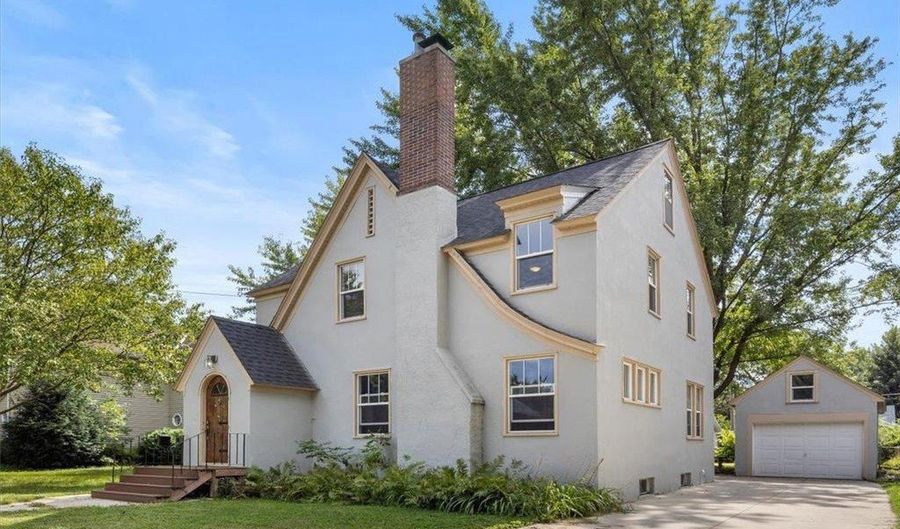 605 4th Ave SW, Austin, MN 55912 - 4 Beds, 2 Bath