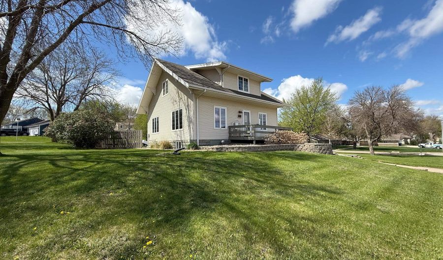 508 3rd Ave, Alton, IA 51003 - 3 Beds, 2 Bath