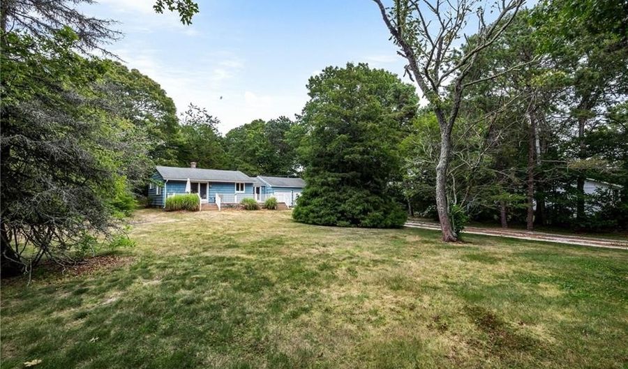 154 Alder Rd, Charlestown, RI 02813 - 2 Beds, 1 Bath