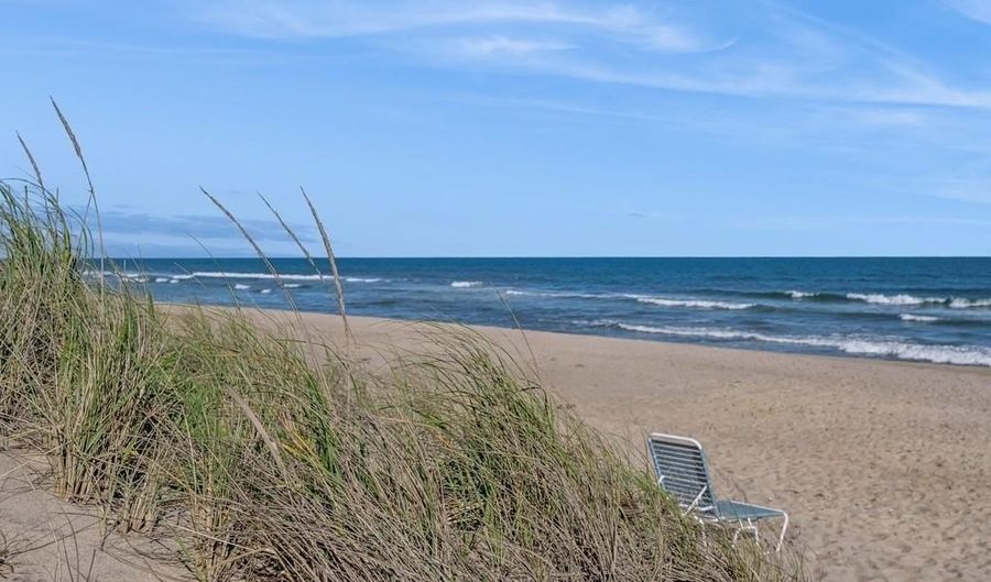 2136 Montauk Hwy 112, Amagansett, NY 11930 - 0 Beds, 1 Bath