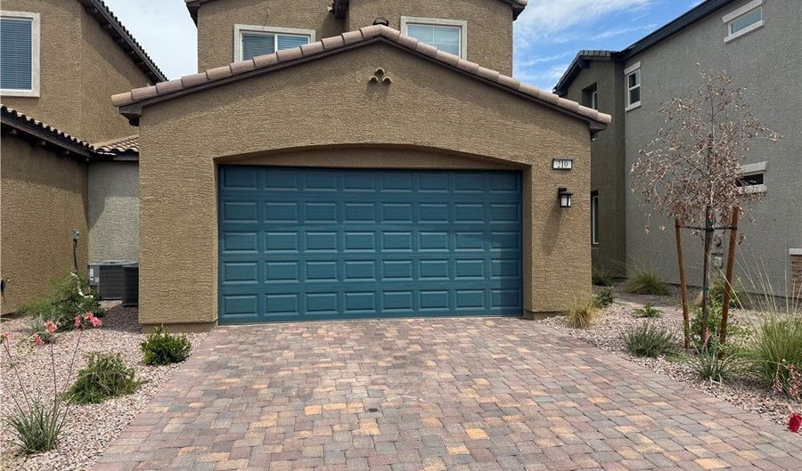 210 Vanhoy Ave, Henderson, NV 89011 - 3 Beds, 3 Bath