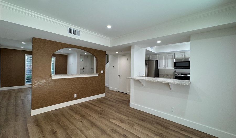 4059 Yankee Dr, Agoura Hills, CA 91301 - 3 Beds, 2 Bath