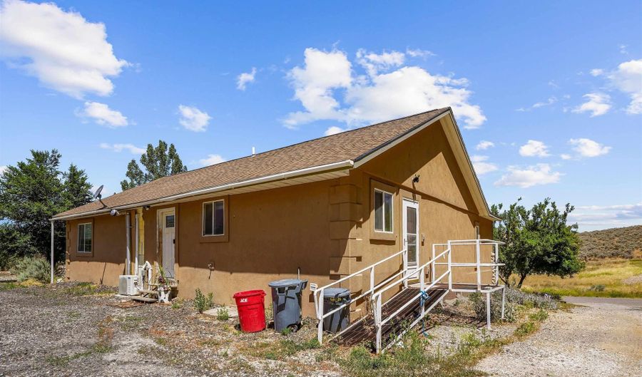 243 Mountain View Dr, Albion, ID 83311 - 4 Beds, 4 Bath