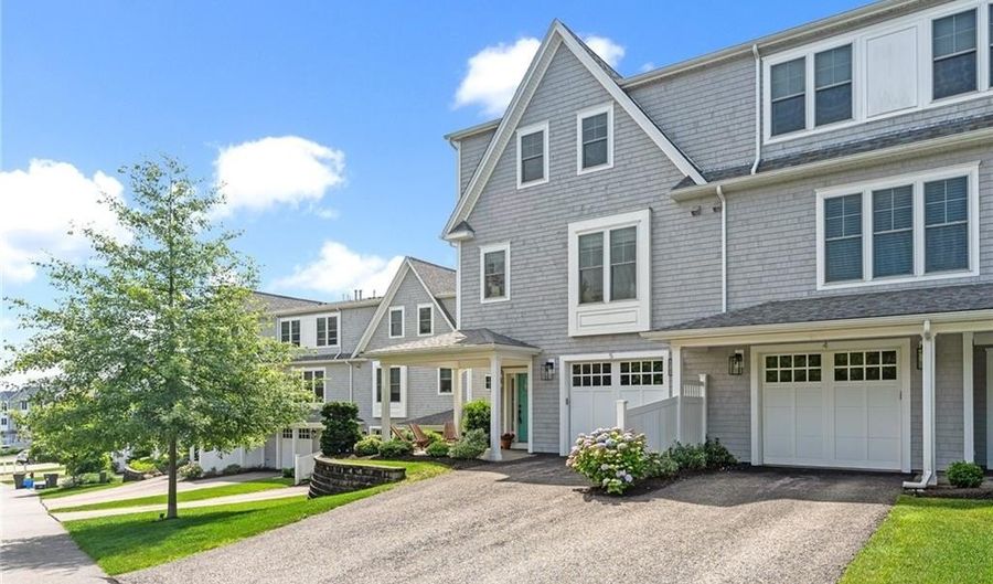 100 Algonquin Rd 5, Narragansett, RI 02882 - 3 Beds, 4 Bath