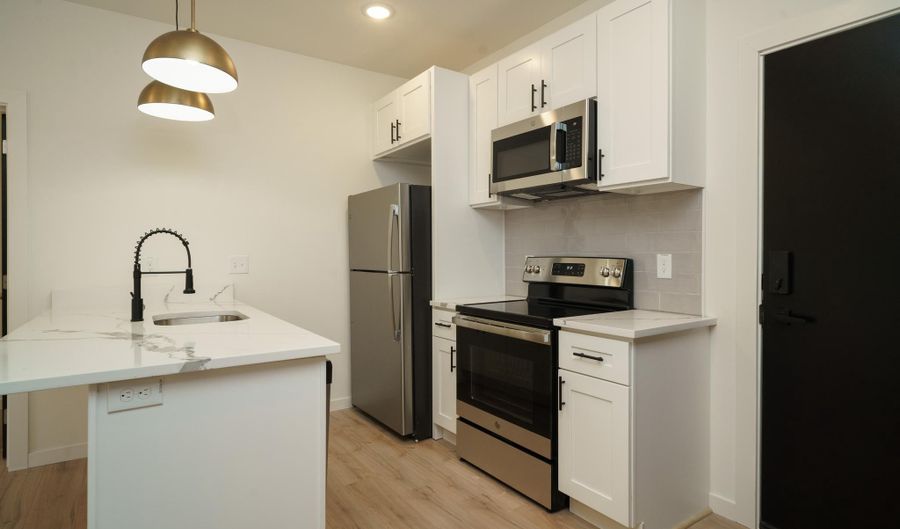 2733 N FRONT 102, Philadelphia, PA 19133 - 2 Beds, 2 Bath