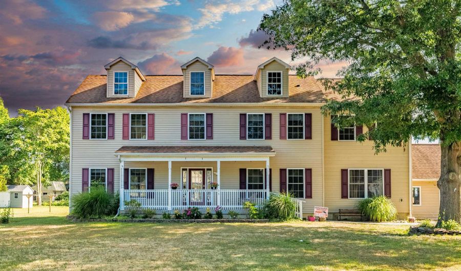 15 4th, Cape May Court House, NJ 08210 - 6 Beds, 4 Bath