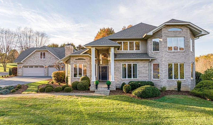 469 Winterham Dr, Abingdon, VA 24211 - 5 Beds, 4 Bath