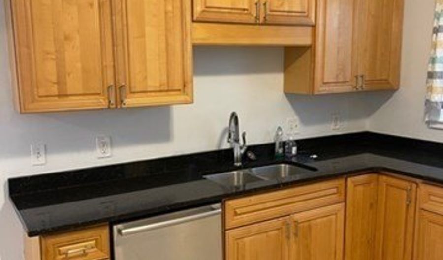 30 Sudan 2, Boston, MA 02125 - 4 Beds, 1 Bath