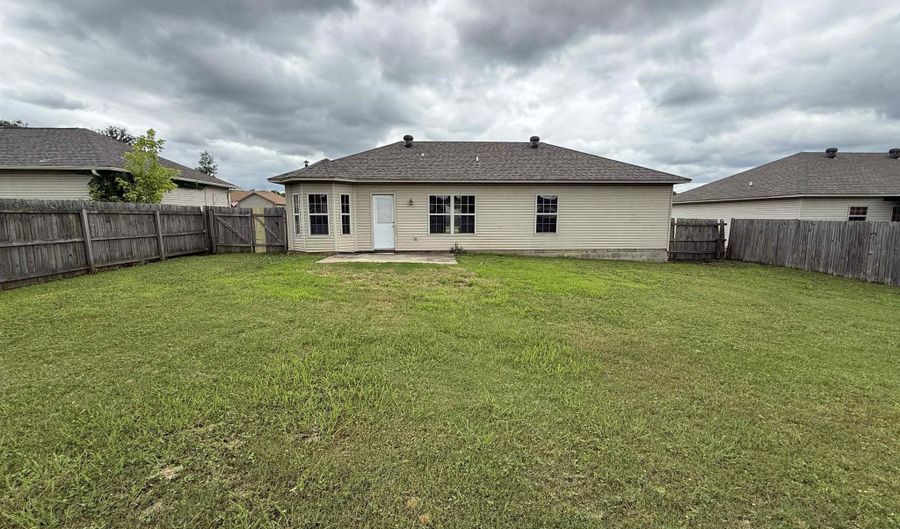 406 Apricot St, Austin, AR 72007 - 3 Beds, 2 Bath