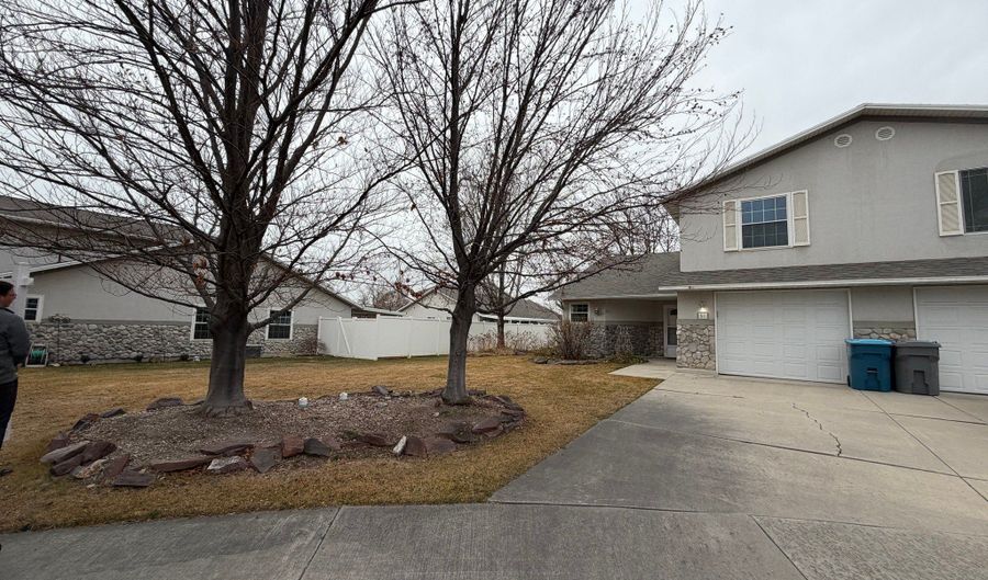 51 N 370 E, American Fork, UT 84003 - 2 Beds, 2 Bath
