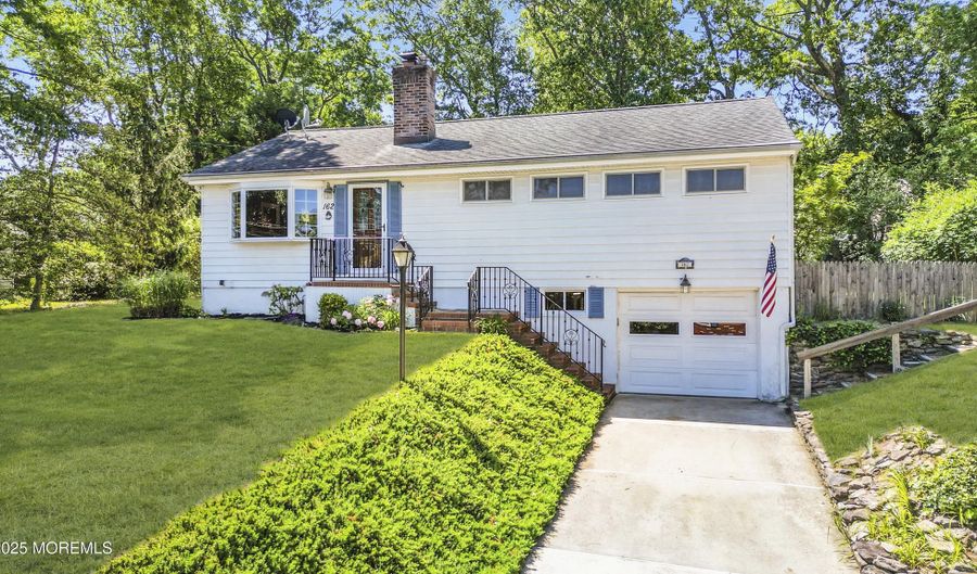 162 Delaware Ave, Atlantic Highlands, NJ 07716 - 3 Beds, 2 Bath