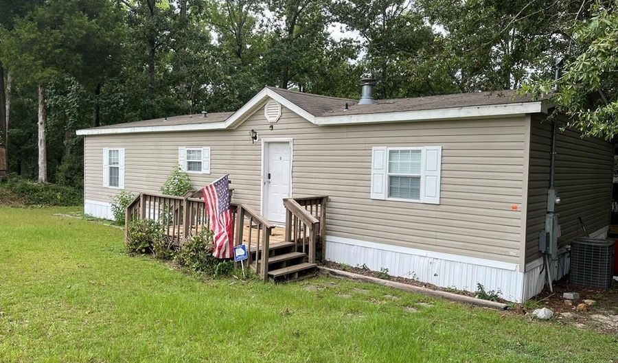 1385 Calhoun Dr, Abbeville, AL 36310 - 3 Beds, 2 Bath