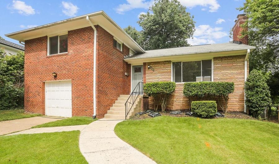 4503 TRAYMORE St, Bethesda, MD 20814 - 4 Beds, 4 Bath