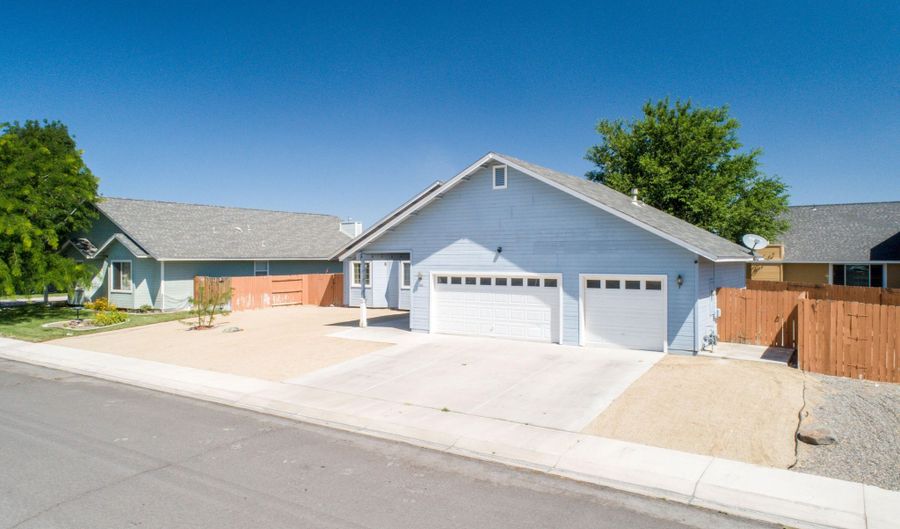 454 Mallard Way, Fernley, NV 89408 - 3 Beds, 1 Bath