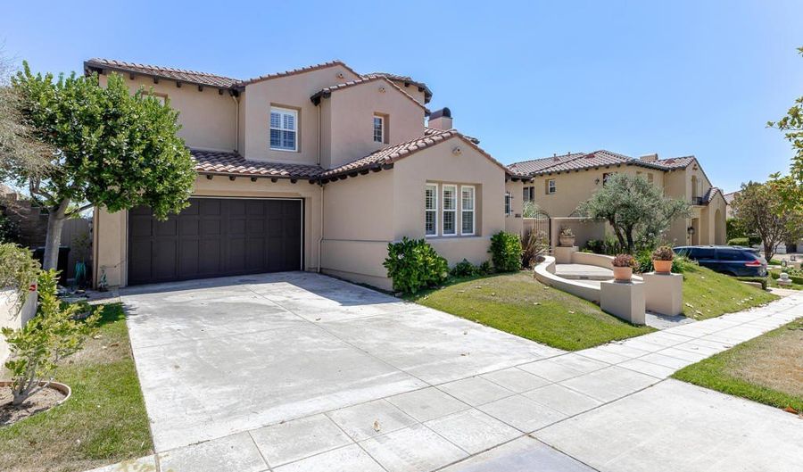3911 Lilac Canyon Ln, Altadena, CA 91001 - 4 Beds, 4 Bath