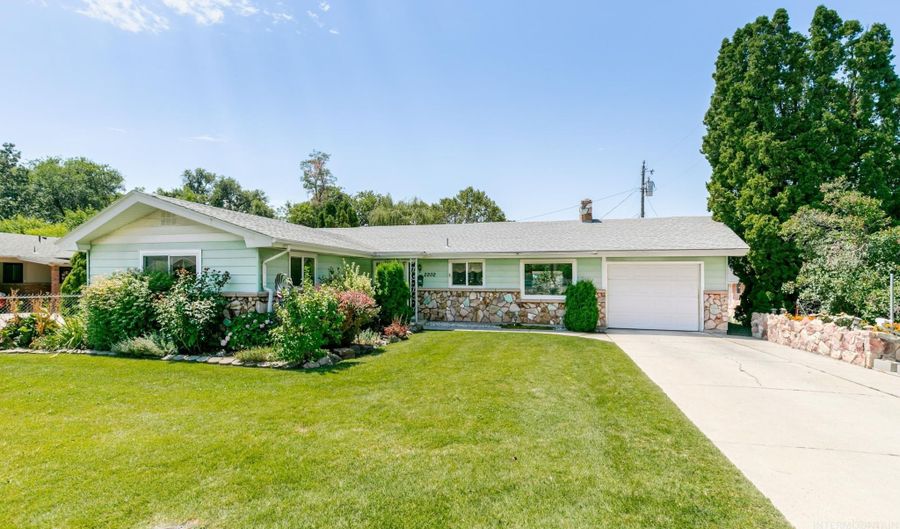 2202 Ellis Ave, Caldwell, ID 83605 - 3 Beds, 2 Bath