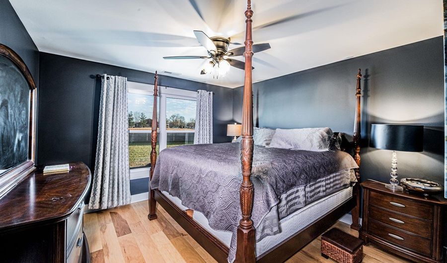 8689 Creekstone Ct, Alvaton, KY 42122 - 4 Beds, 5 Bath