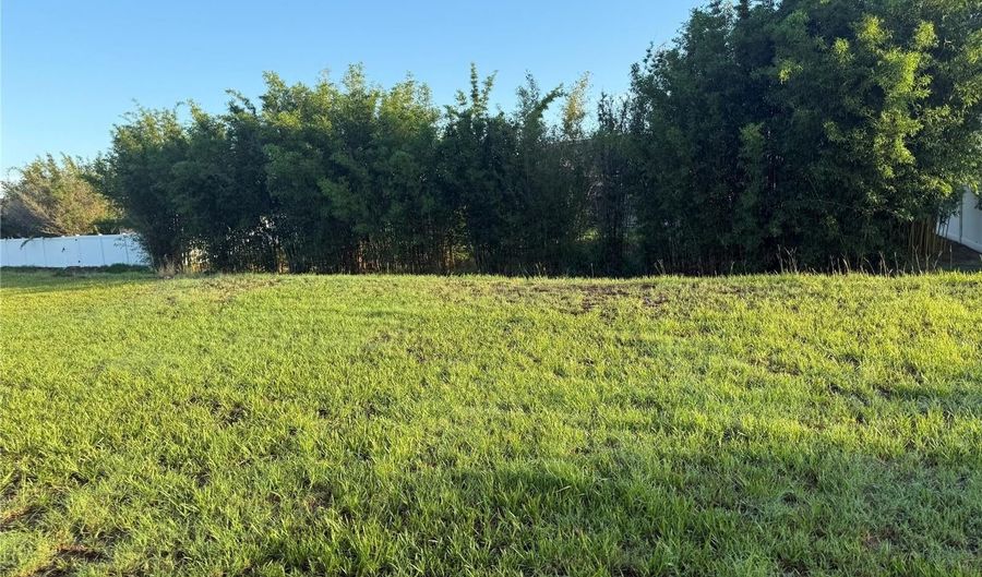 615 BENTLEY N Dr, Auburndale, FL 33823 - 4 Beds, 4 Bath