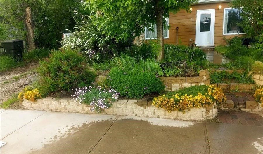 815 Aurora St, Belle Fourche, SD 57717 - 4 Beds, 2 Bath