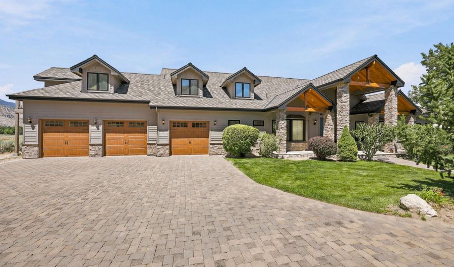 281 Sierra Country Cir, Gardnerville, NV 89460 - 4 Beds, 3 Bath