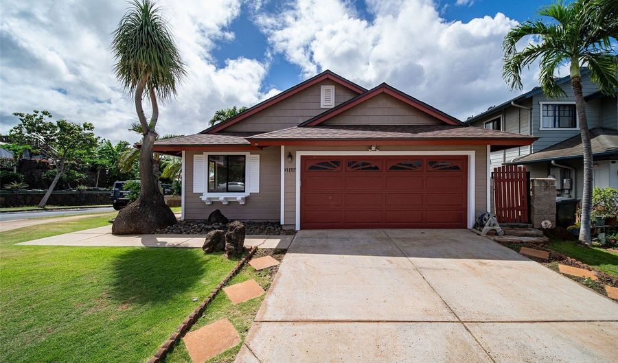 91-1517 Wahane St, Kapolei, HI 96707 - 3 Beds, 2 Bath