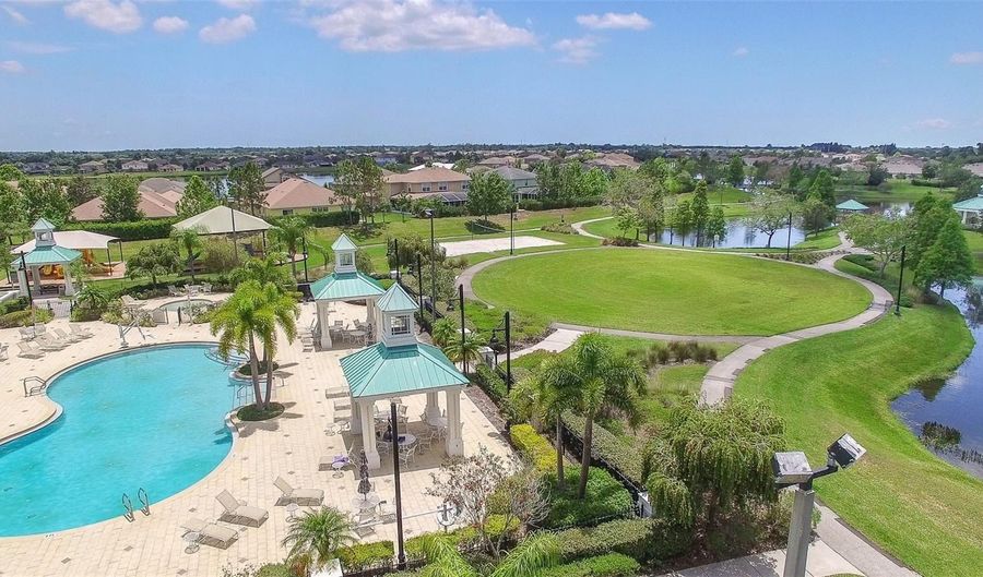 5409 CONCH SHELL Pl, Apollo Beach, FL 33572 - 4 Beds, 2 Bath