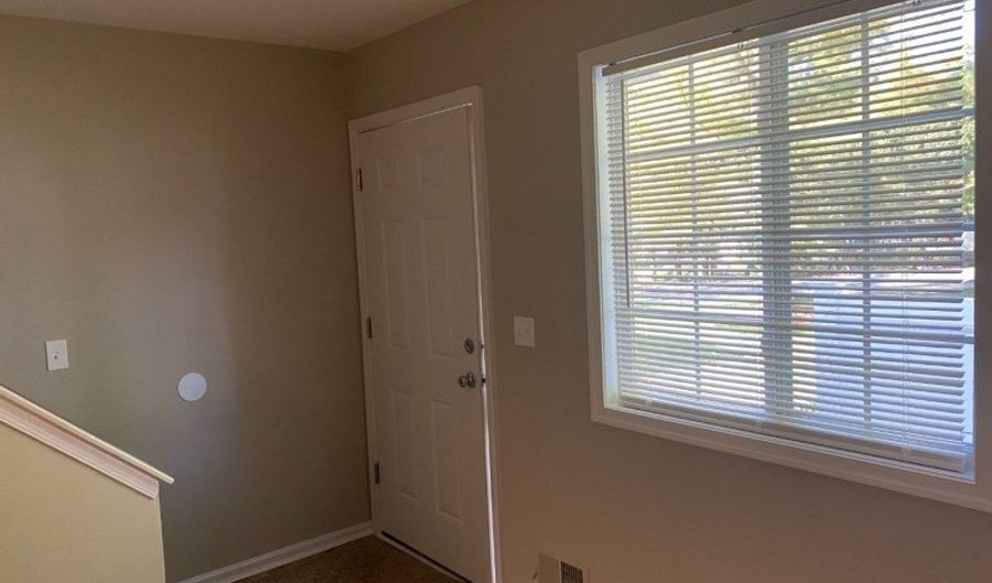 53 Parkside Rd, Bedminster, NJ 07921 - 1 Beds, 1 Bath