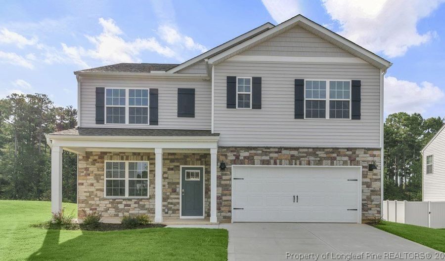 725 Lazy Elm Ln, Aberdeen, NC 28315 - 5 Beds, 3 Bath