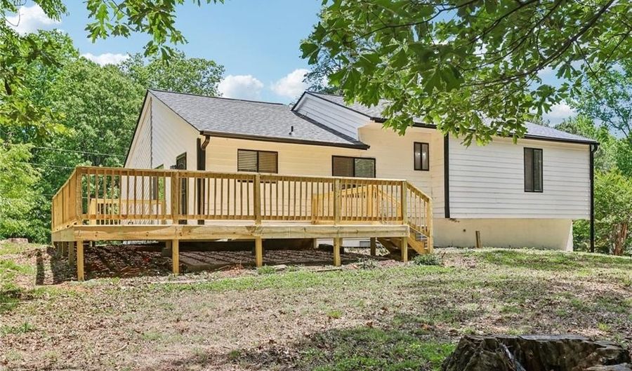 5497 Gibson Dr, Acworth, GA 30102 - 3 Beds, 2 Bath
