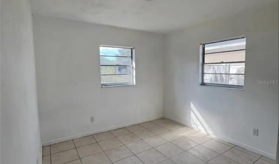 1060 W TEE Cir, Bartow, FL 33830 - 3 Beds, 1 Bath