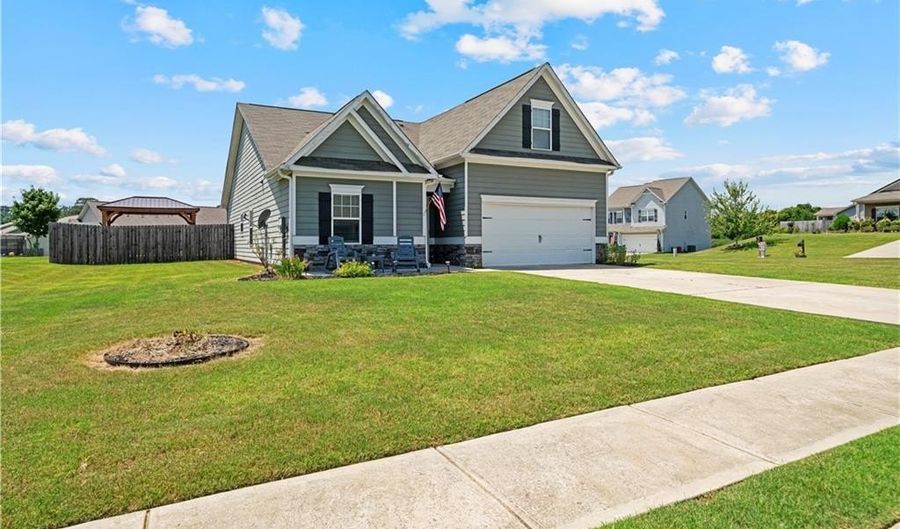 22 Starling Ct, Adairsville, GA 30103 - 4 Beds, 3 Bath