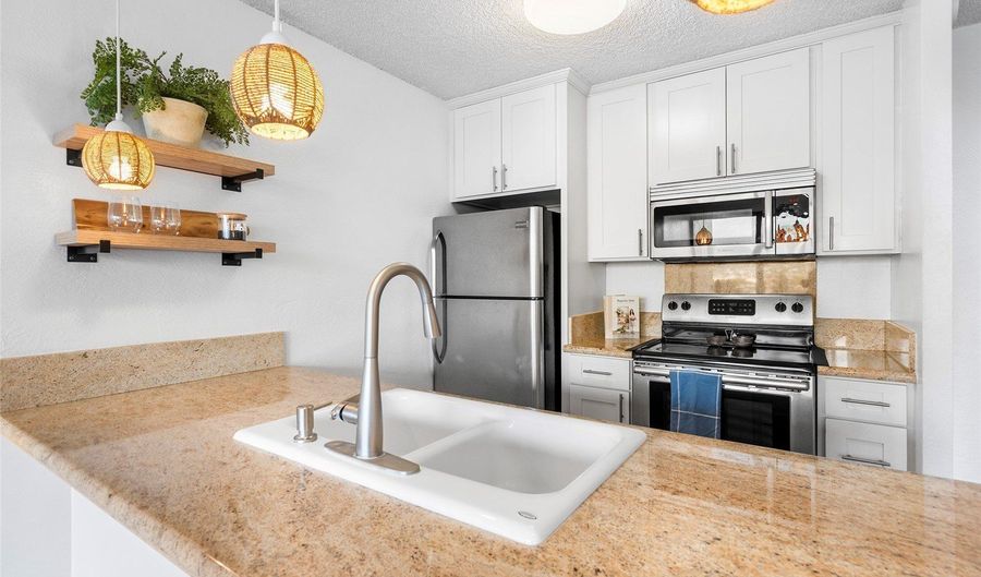 98-500 Koauka Loop 10C, Aiea, HI 96701 - 1 Beds, 1 Bath