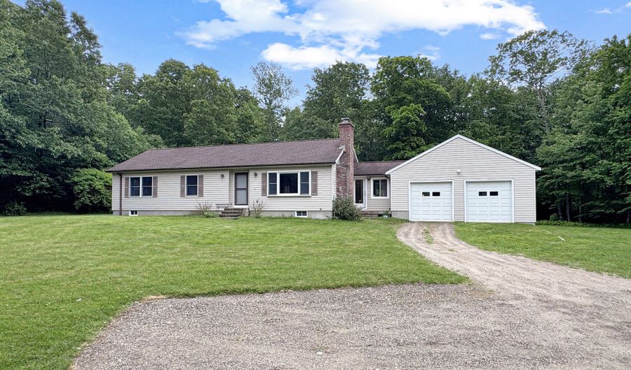 32 Starr Rd, Colchester, CT 06415 - 2 Beds, 2 Bath
