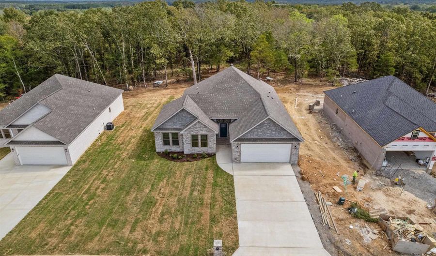 524 Madeleine Cir, Austin, AR 72007 - 4 Beds, 3 Bath