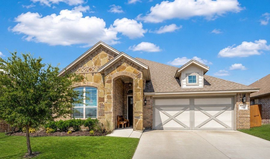 512 Sagebrush Ct, Aledo, TX 76008 - 4 Beds, 3 Bath