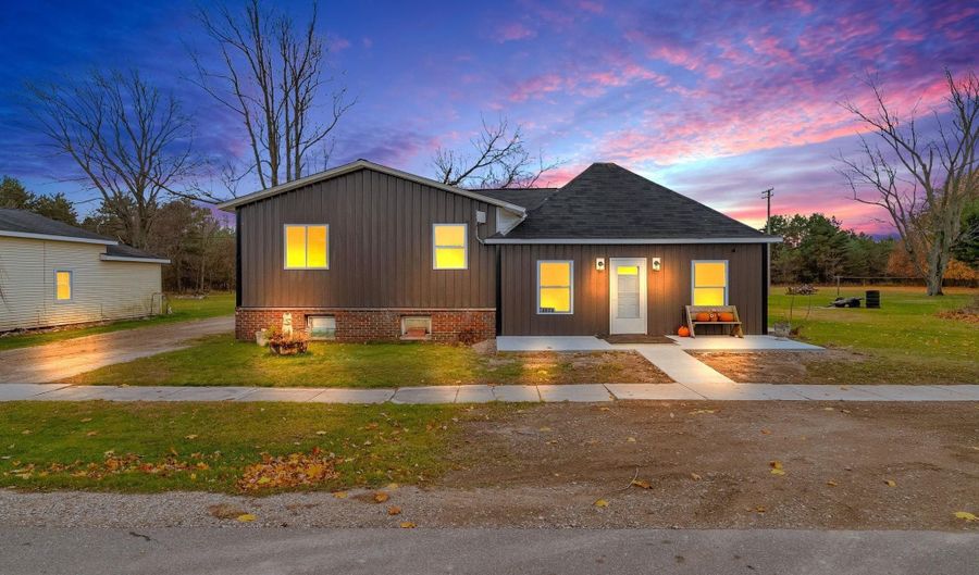 4874 Church, Applegate, MI 48401 - 2 Beds, 2 Bath