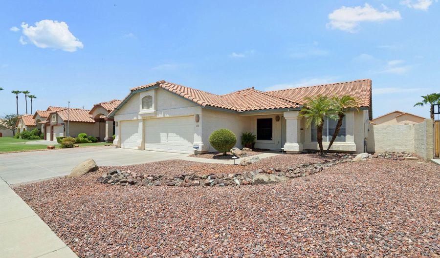 12354 W SHERIDAN St, Avondale, AZ 85392 - 3 Beds, 2 Bath