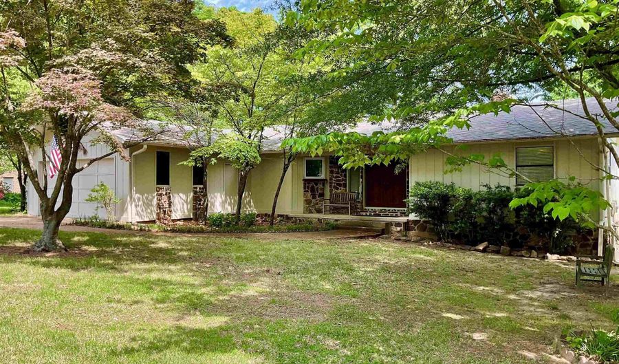 124 Big Pine Rd, Batesville, AR 72501 - 3 Beds, 2 Bath